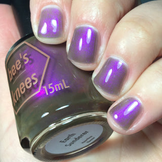 Image provided for Bee's Knees by a paid swatcher featuring the nail polish " Earth Sunderer "