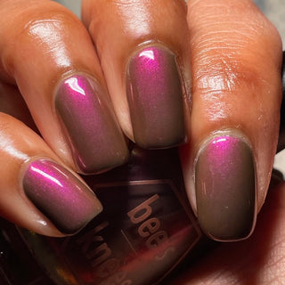 Image provided for Bee's Knees by a paid swatcher featuring the nail polish " Earth Sunderer "