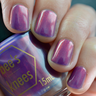 Image provided for Bee's Knees by a paid swatcher featuring the nail polish " Reckless "