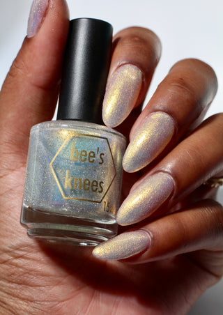 Image provided for Bee's Knees by a paid swatcher featuring the nail polish " Lemon "