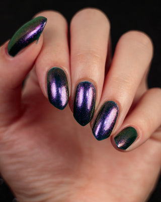 Image provided for Bee's Knees by a paid swatcher featuring the nail polish " Siren Song "