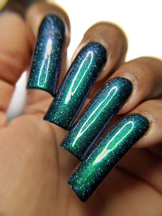 Image provided for Bee's Knees by a paid swatcher featuring the nail polish " Faragathe "