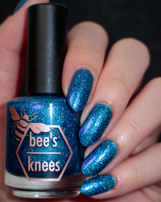 Image provided for Bee's Knees by a paid swatcher featuring the nail polish " Thalassophilia "