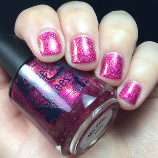 Image provided for Bee's Knees by a paid swatcher featuring the nail polish " Ma Fille "