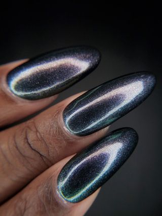 Image provided for Bee's Knees by a paid swatcher featuring the nail polish " Discord "