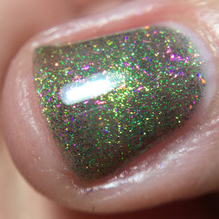 Image provided for Bee's Knees by a paid swatcher featuring the nail polish " Magiphilia "