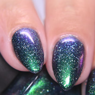 Image provided for Bee's Knees by a paid swatcher featuring the nail polish " Faragathe "