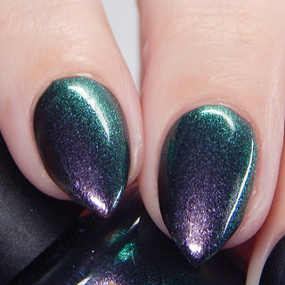 Image provided for Bee's Knees by a paid swatcher featuring the nail polish " Discord "