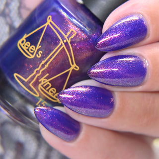 Image provided for Bee's Knees by a paid swatcher featuring the nail polish " The Great Unraveling "