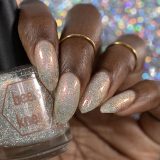 Image provided for Bee's Knees by a paid swatcher featuring the nail polish " Dulce Periculum "