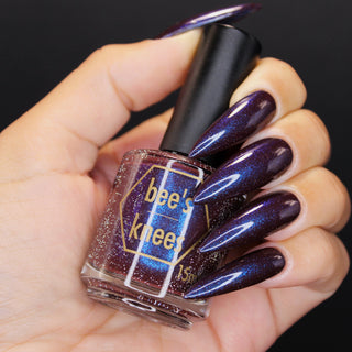 Image provided for Bee's Knees by a paid swatcher featuring the nail polish " Daydreams "