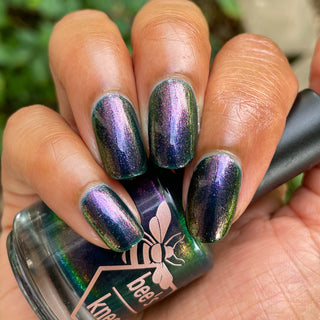 Image provided for Bee's Knees by a paid swatcher featuring the nail polish " Siren Song "