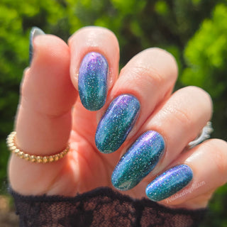 Image provided for Bee's Knees by a paid swatcher featuring the nail polish " Faragathe "
