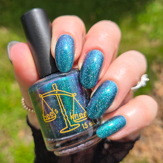 Image provided for Bee's Knees by a paid swatcher featuring the nail polish " Faragathe "