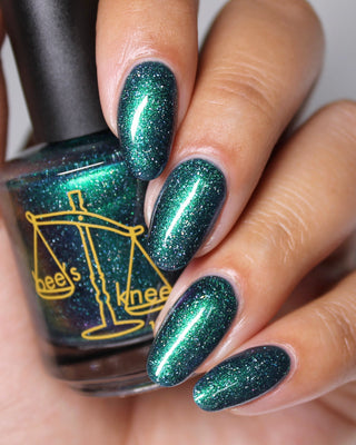 Image provided for Bee's Knees by a paid swatcher featuring the nail polish " Faragathe "