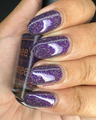 Image provided for Bee's Knees by a paid swatcher featuring the nail polish " Grateful "