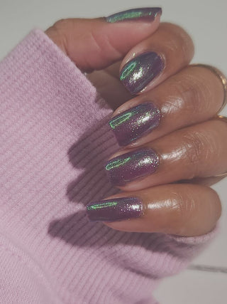 Image provided for Bee's Knees by a paid swatcher featuring the nail polish " Will Self-destruct For Likes "