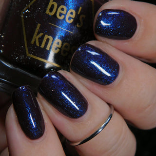 Image provided for Bee's Knees by a paid swatcher featuring the nail polish " Daydreams "