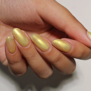 Image provided for Bee's Knees by a paid swatcher featuring the nail polish " Lightweaver "