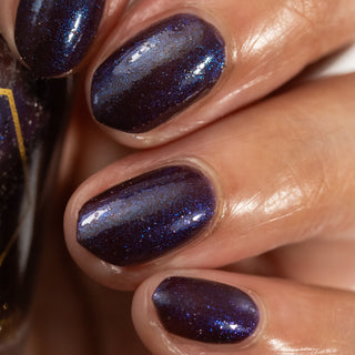 Image provided for Bee's Knees by a paid swatcher featuring the nail polish " Daydreams "