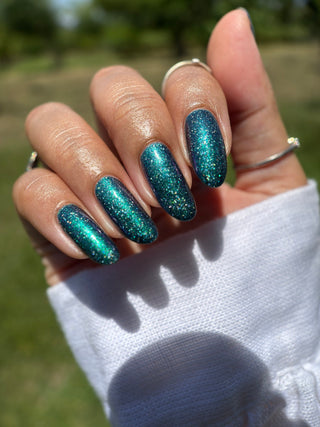 Image provided for Bee's Knees by a paid swatcher featuring the nail polish " Faragathe "