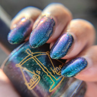 Image provided for Bee's Knees by a paid swatcher featuring the nail polish " Faragathe "