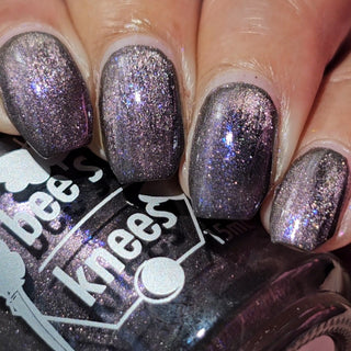 Image provided for Bee's Knees by a paid swatcher featuring the nail polish " Knight, Knave, Optimist "