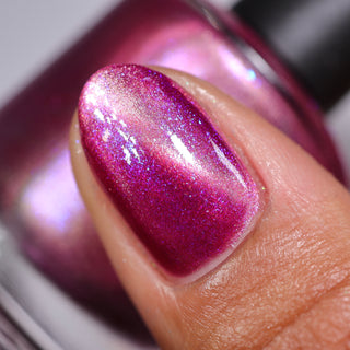 Image provided for Bee's Knees by a paid swatcher featuring the nail polish " The Sharper the Teeth "