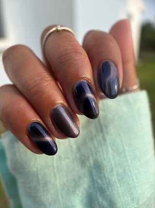 Image provided for Bee's Knees by a paid swatcher featuring the nail polish " Knight, Knave, Optimist "