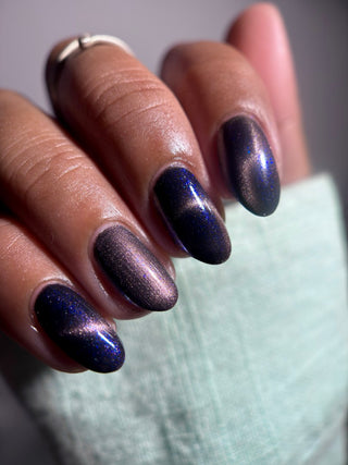 Image provided for Bee's Knees by a paid swatcher featuring the nail polish " Knight, Knave, Optimist "