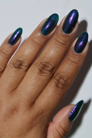 Image provided for Bee's Knees by a paid swatcher featuring the nail polish " Siren Song "
