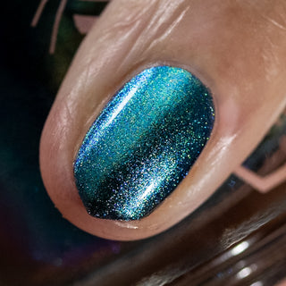 Image provided for Bee's Knees by a paid swatcher featuring the nail polish " The Pond Spirit "
