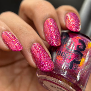 Image provided for Bee's Knees by a paid swatcher featuring the nail polish " Ma Fille "