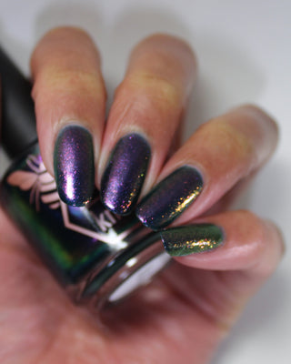 Image provided for Bee's Knees by a paid swatcher featuring the nail polish " Siren Song "