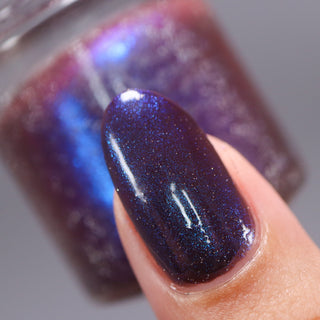 Image provided for Bee's Knees by a paid swatcher featuring the nail polish " Daydreams "