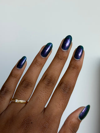 Image provided for Bee's Knees by a paid swatcher featuring the nail polish " Siren Song "