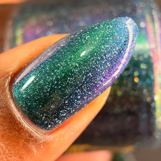 Image provided for Bee's Knees by a paid swatcher featuring the nail polish " Faragathe "