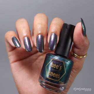 Image provided for Bee's Knees by a paid swatcher featuring the nail polish " Discord "