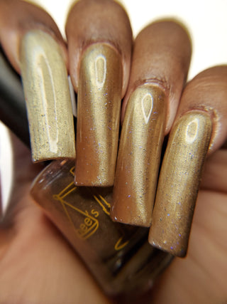 Image provided for Bee's Knees by a paid swatcher featuring the nail polish " Violentia nervus potestas "