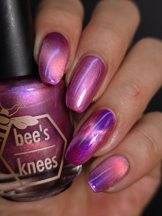 Image provided for Bee's Knees by a paid swatcher featuring the nail polish " The Sharper the Teeth "