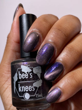 Image provided for Bee's Knees by a paid swatcher featuring the nail polish " Knight, Knave, Optimist "