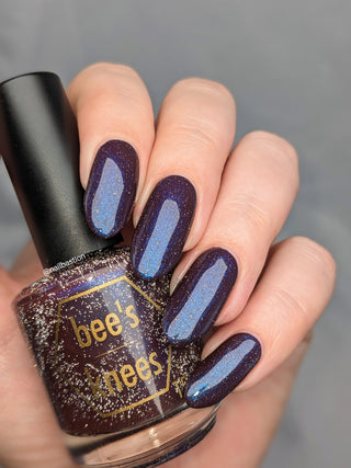 Image provided for Bee's Knees by a paid swatcher featuring the nail polish " Daydreams "