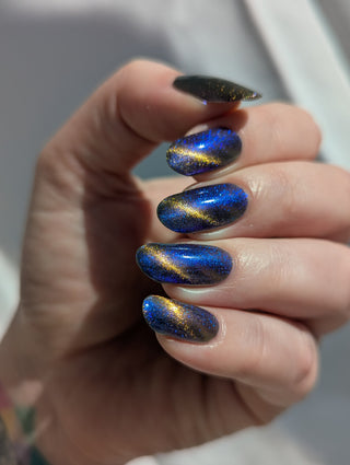 Image provided for Bee's Knees by a paid swatcher featuring the nail polish " It Doesn't Know Any Better, But You Do "