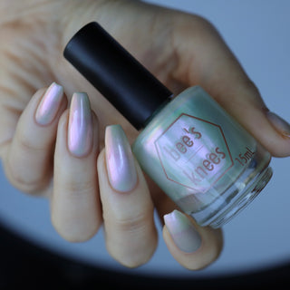 Image provided for Bee's Knees by a paid swatcher featuring the nail polish " Broken "