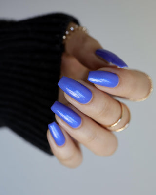 Image provided for Bee's Knees by a paid swatcher featuring the nail polish " Let's See the Stars "