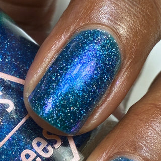 Image provided for Bee's Knees by a paid swatcher featuring the nail polish " Thalassophilia "