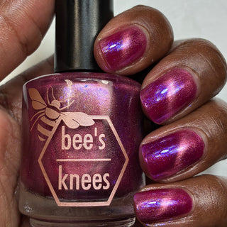 Image provided for Bee's Knees by a paid swatcher featuring the nail polish " The Sharper the Teeth "