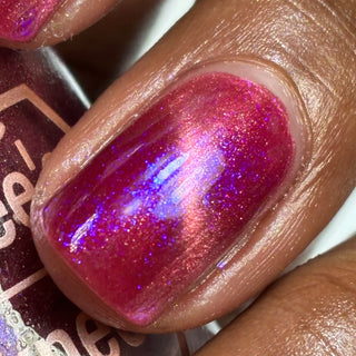 Image provided for Bee's Knees by a paid swatcher featuring the nail polish " The Sharper the Teeth "