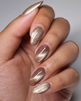 Image provided for Bee's Knees by a paid swatcher featuring the nail polish " Violentia nervus potestas "