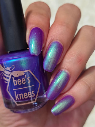 Image provided for Bee's Knees by a paid swatcher featuring the nail polish " Sea Hag Summer "